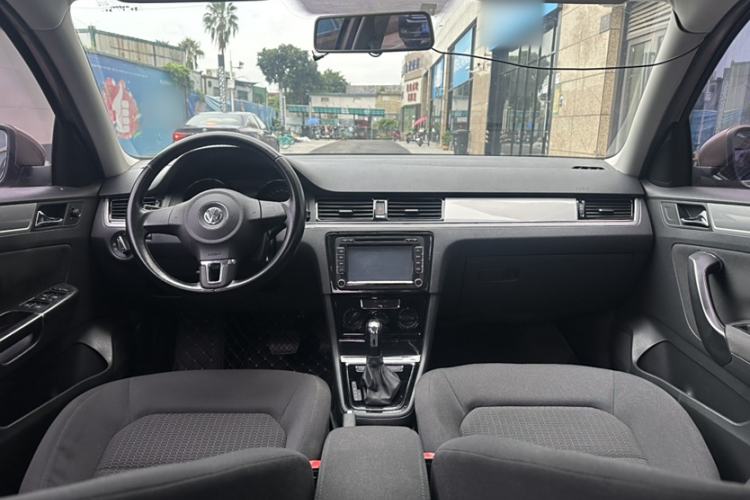Used Volkswagen Bora 2015 Qihui Edition 1.6L Automatic Fashion Model Interior 2