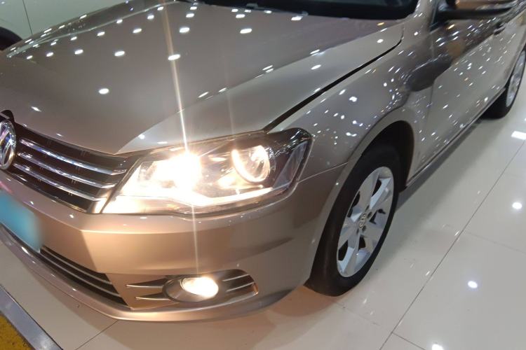 Used Volkswagen Bora 2015 Qihui Edition 1.6L Automatic Fashion Model Left Front Headlight