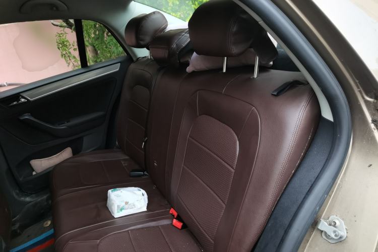 Used Volkswagen Bora 2015 Qihui Edition 1.6L Automatic Fashion Model Left Rear Seat