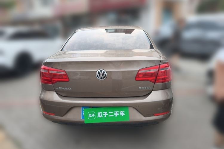 Used Volkswagen Bora 2015 Value Edition 1.6L Automatic Comfort Version Rear