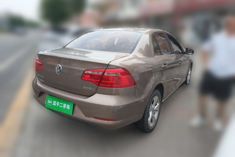 Used Volkswagen Bora 2015 Value Edition 1.6L Automatic Comfort Version Rear Right 45 Deg