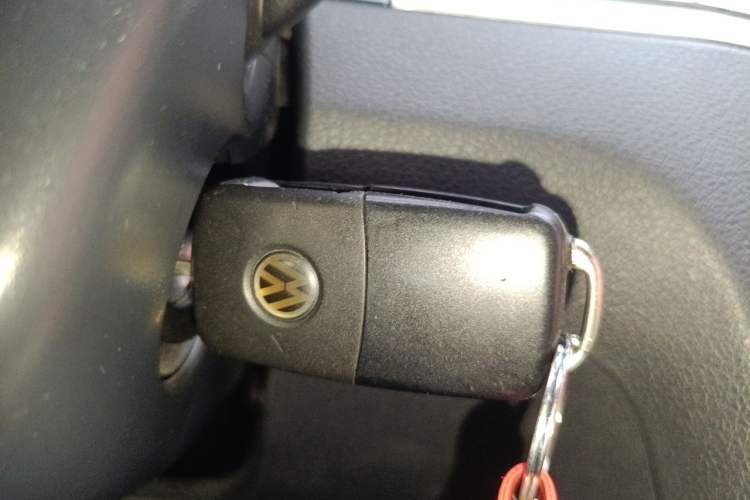 Used Volkswagen Bora 2015 Zhuihui Edition 1.6L Manual Comfort Model Vehicle Key