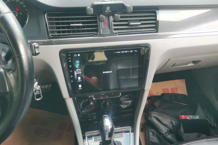 Used Volkswagen Bora 2015 Qihui Edition 1.6L Automatic Fashion Model Audio And AC Panel