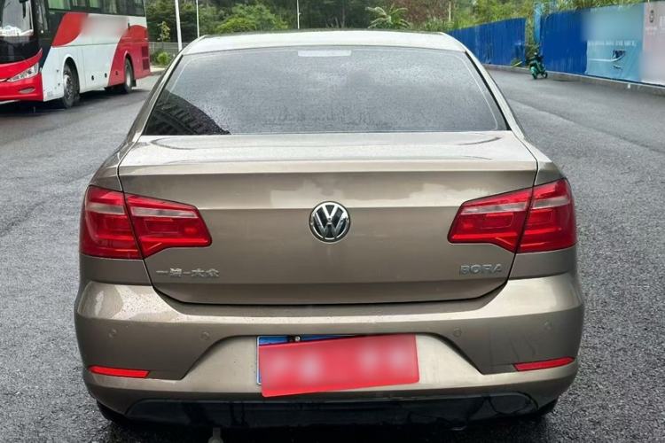 Used Volkswagen Bora 2015 Qihui Edition 1.6L Automatic Fashion Model Exterior 5