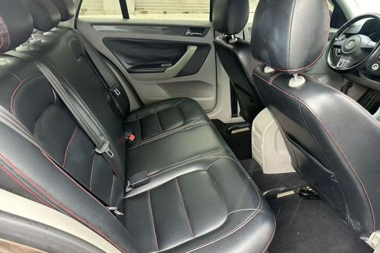 Used Volkswagen Bora 2015 Qihui Edition 1.6L Automatic Fashion Model Exterior 8