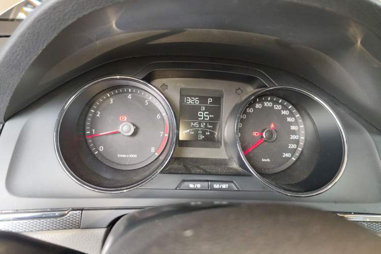 Used Volkswagen Bora 2015 Qihui Edition 1.6L Automatic Fashion Model Instrument Cluster