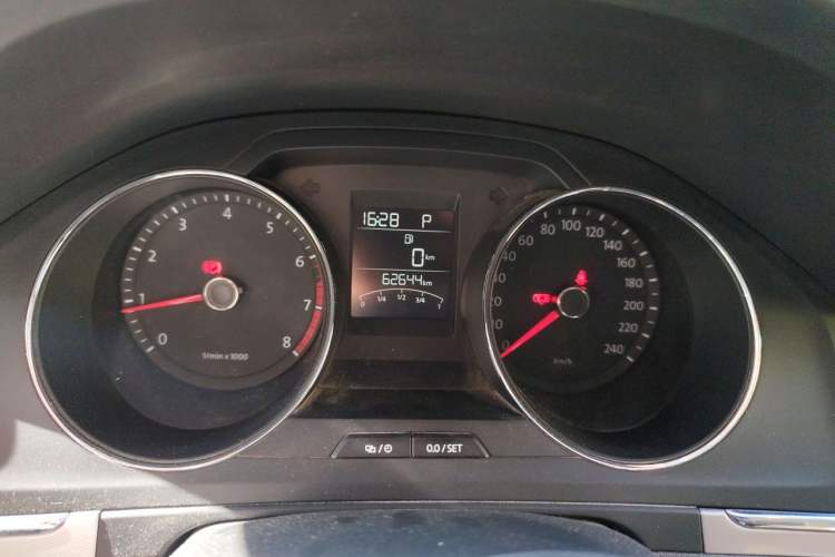 Used Volkswagen Bora 2015 Qihui Edition 1.6L Automatic Fashion Model Instrument Cluster