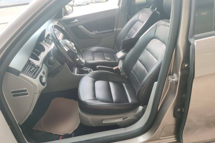 Used Volkswagen Bora 2015 Qihui Edition 1.6L Automatic Fashion Model Left Front Seat