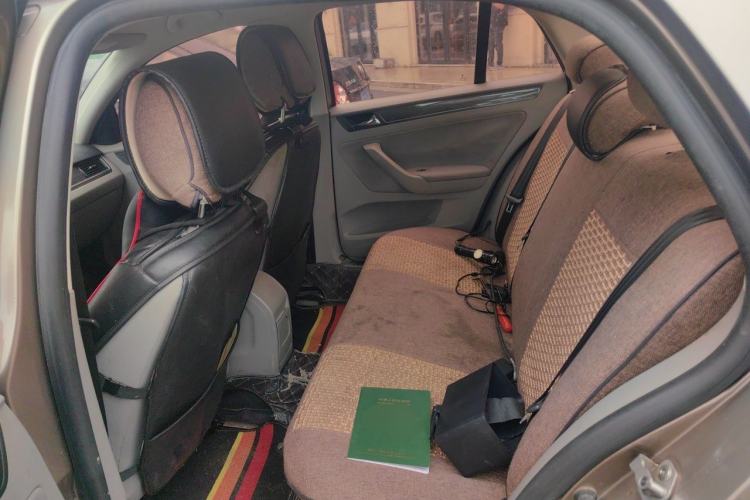 Used Volkswagen Bora 2015 Qihui Edition 1.6L Automatic Fashion Model Left Rear Seat