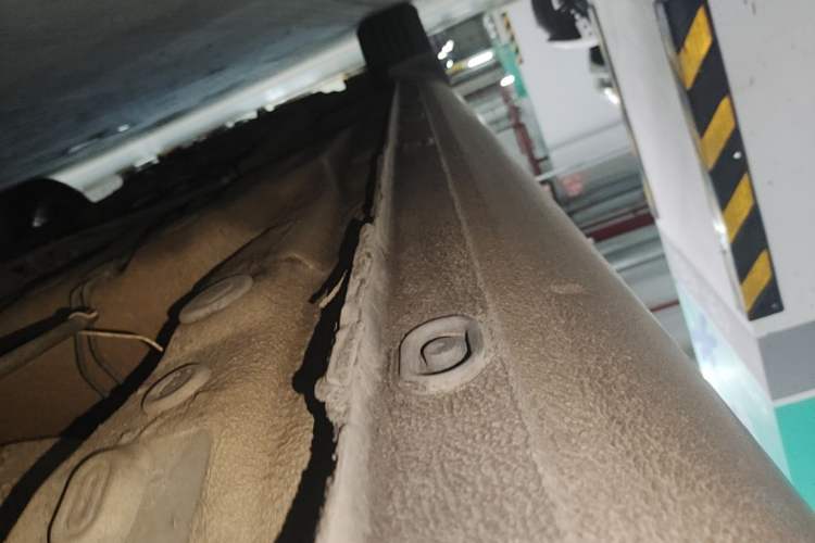 Used Volkswagen Bora 2015 Qihui Edition 1.6L Automatic Fashion Model Left Side Sill