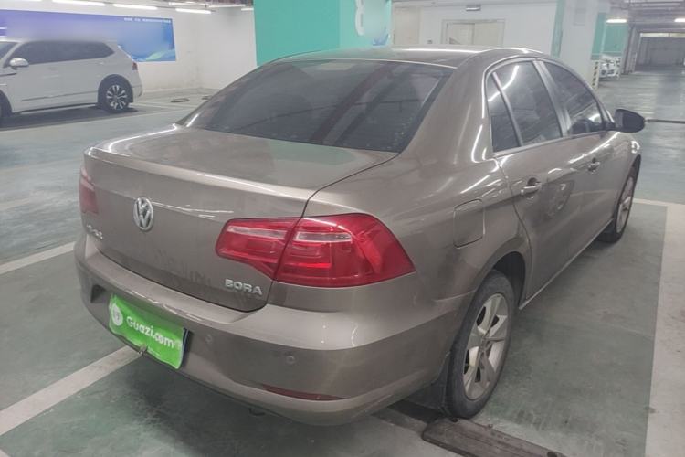 Used Volkswagen Bora 2015 Qihui Edition 1.6L Automatic Fashion Model Rear Right 45 Deg
