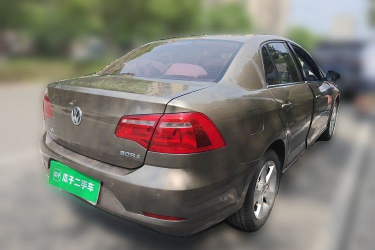 Used Volkswagen Bora 2015 Value Edition 1.6L Automatic Comfort Version Rear Right 45 Deg