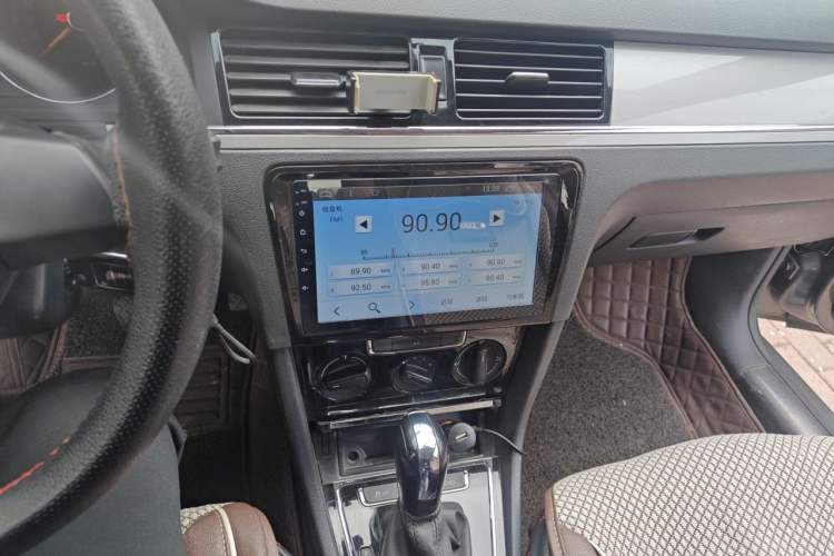 Used Volkswagen Bora 2015 Qihui Edition 1.6L Automatic Fashion Model Audio And AC Panel