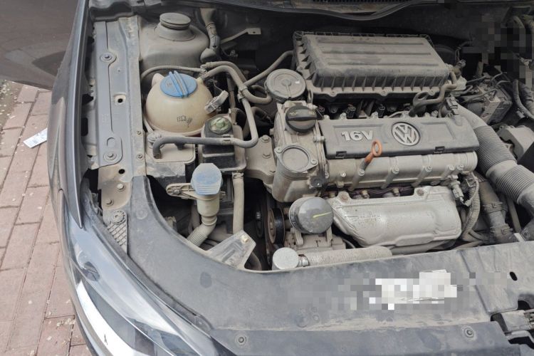 Used Volkswagen Bora 2015 Qihui Edition 1.6L Automatic Fashion Model Engine Bay Right