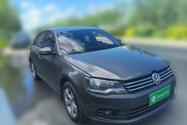 Used Volkswagen Bora 2015 Zhuihui Edition 1.6L Manual Comfort Model Front Right 45 Deg