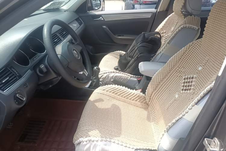 Used Volkswagen Bora 2015 Value Edition 1.6L Manual Fashionable Style Left Front Seat