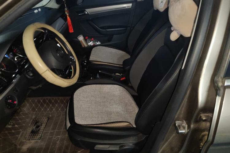 Used Volkswagen Bora 2015 Zhuihui Edition 1.6L Manual Comfort Model Left Front Seat