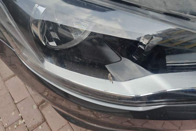 Used Volkswagen Bora 2015 Qihui Edition 1.6L Automatic Fashion Model Right Front Headlight
