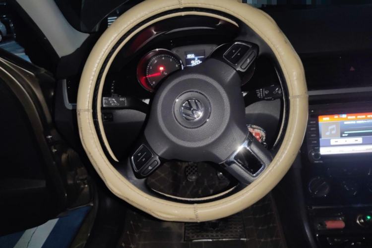Used Volkswagen Bora 2015 Zhuihui Edition 1.6L Manual Comfort Model Steering Wheel