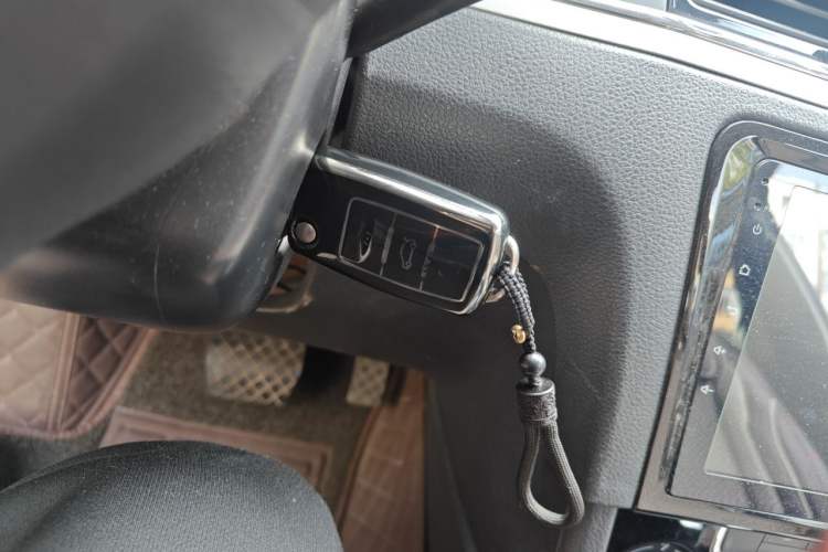 Used Volkswagen Bora 2015 Qihui Edition 1.6L Automatic Fashion Model Vehicle Key
