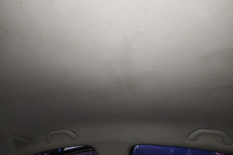 Used Volkswagen Bora 2015 Qihui Edition 1.6L Automatic Fashion Model Headliner