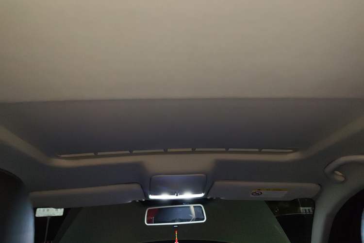 Used Volkswagen Bora 2015 Zhuihui Edition 1.6L Manual Comfort Model Headliner