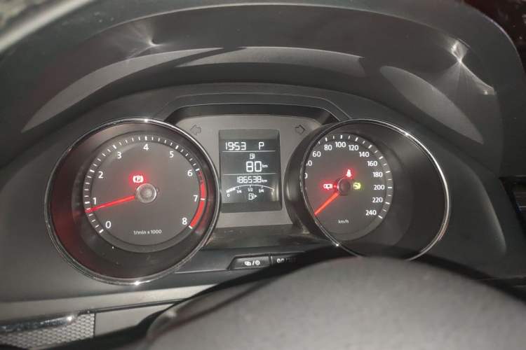 Used Volkswagen Bora 2015 Qihui Edition 1.6L Automatic Fashion Model Instrument Cluster