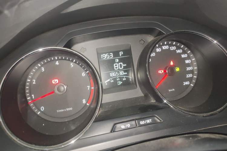 Used Volkswagen Bora 2015 Qihui Edition 1.6L Automatic Fashion Model Odometer Close Up