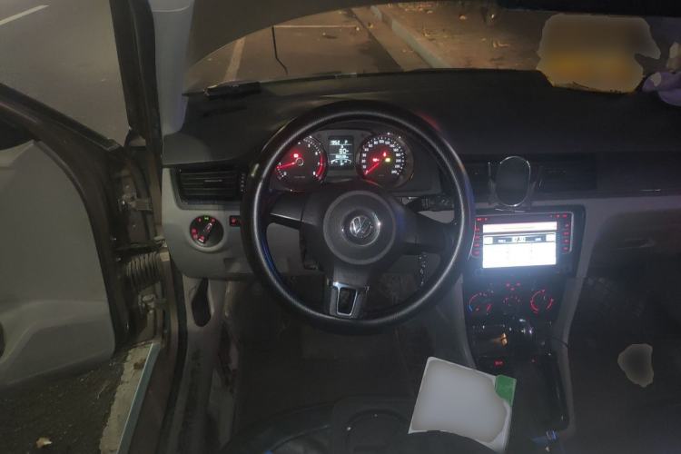 Used Volkswagen Bora 2015 Qihui Edition 1.6L Automatic Fashion Model Steering Wheel