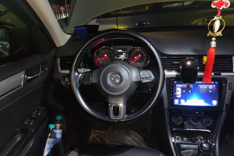 Used Volkswagen Bora 2015 Zhuihui Edition 1.6L Manual Comfort Model Steering Wheel