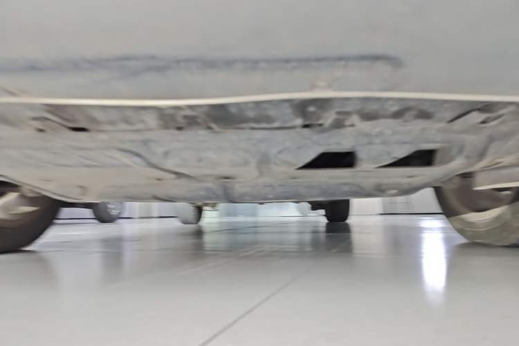 Used Volkswagen Bora 2015 Zhuihui Edition 1.6L Manual Comfort Model Chassis Front