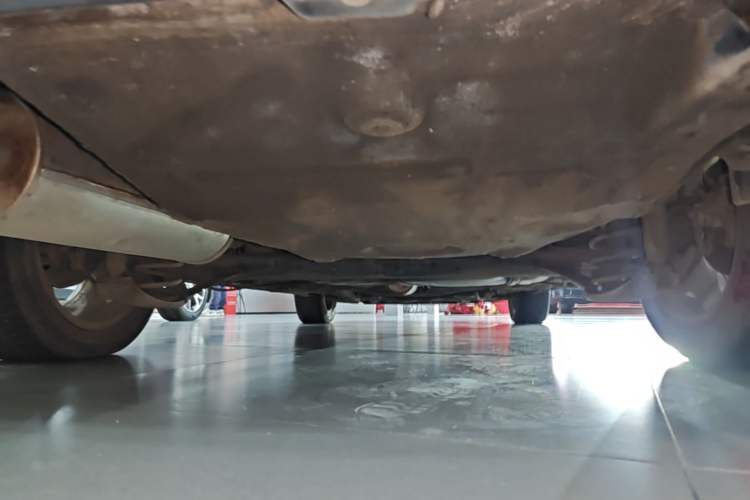 Used Volkswagen Bora 2015 Zhuihui Edition 1.6L Manual Comfort Model Chassis Rear