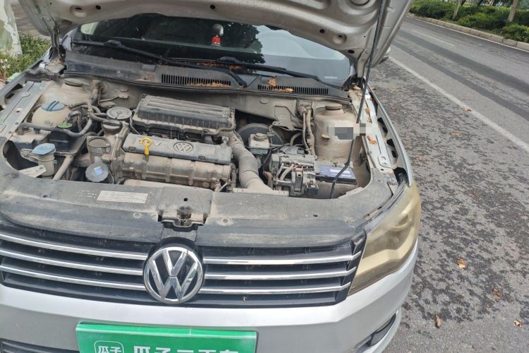 Used Volkswagen Bora 2015 Zhuihui Edition 1.6L Manual Comfort Model Engine Bay Left