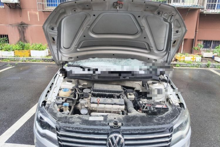 Used Volkswagen Bora 2015 Value Edition 1.6L Automatic Comfort Version Engine Bay