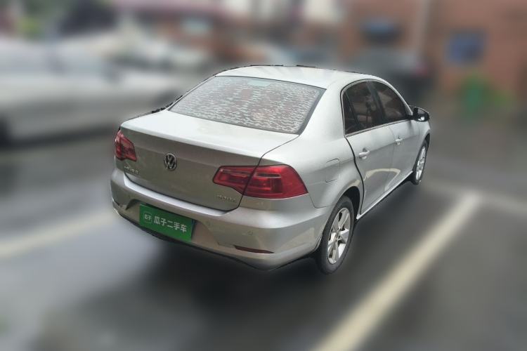Used Volkswagen Bora 2015 Value Edition 1.6L Automatic Comfort Version Exterior 5