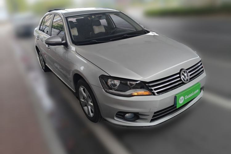 Used Volkswagen Bora 2015 Value Edition 1.6L Automatic Comfort Version Front Right 45 Deg