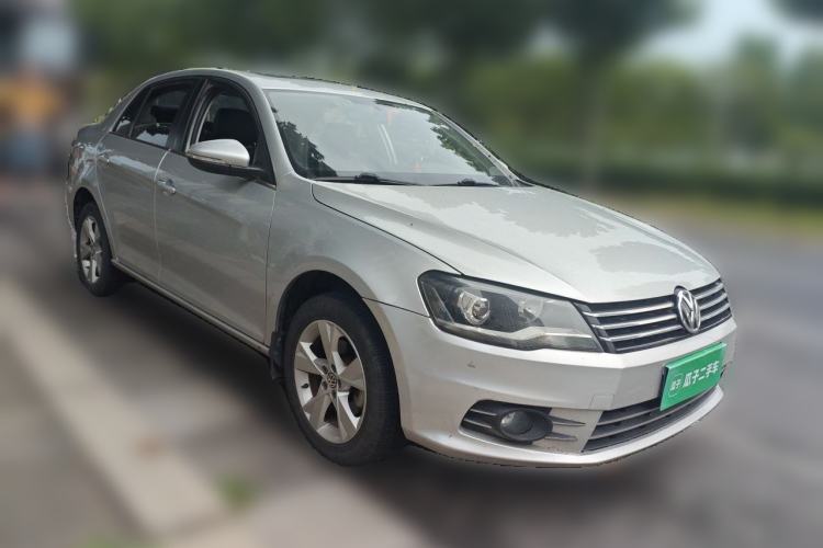 Used Volkswagen Bora 2015 Zhuihui Edition 1.6L Manual Comfort Model Front Right 45 Deg