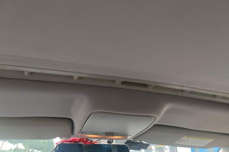 Used Volkswagen Bora 2015 Zhuihui Edition 1.6L Manual Comfort Model Headliner