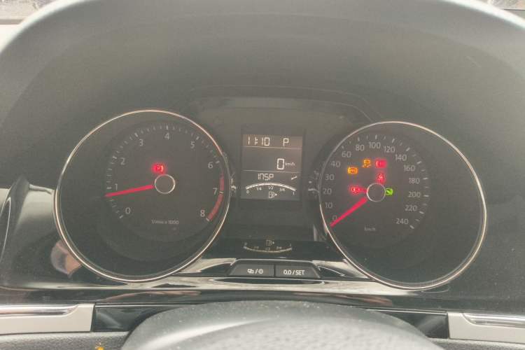 Used Volkswagen Bora 2015 Value Edition 1.6L Automatic Comfort Version Instrument Cluster