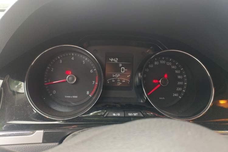 Used Volkswagen Bora 2015 Zhuihui Edition 1.6L Manual Comfort Model Instrument Cluster