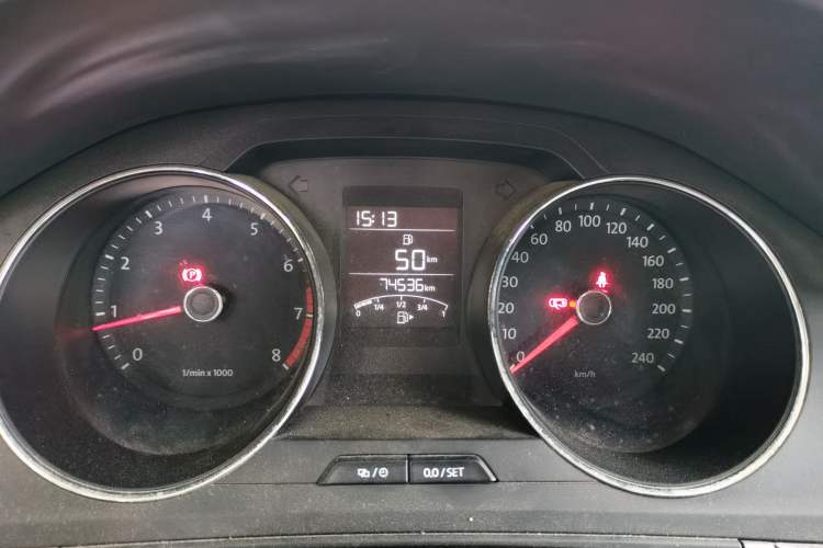 Used Volkswagen Bora 2015 Value Edition 1.6L Manual Fashionable Style Instrument Cluster