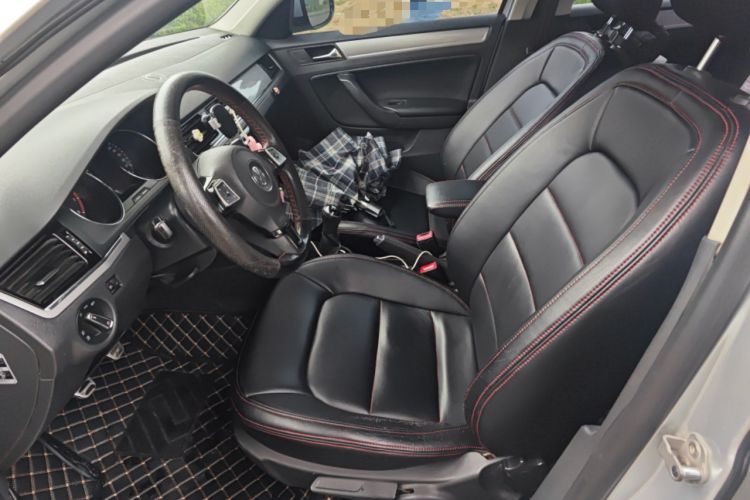 Used Volkswagen Bora 2015 Value Edition 1.6L Manual Fashionable Style Left Front Seat