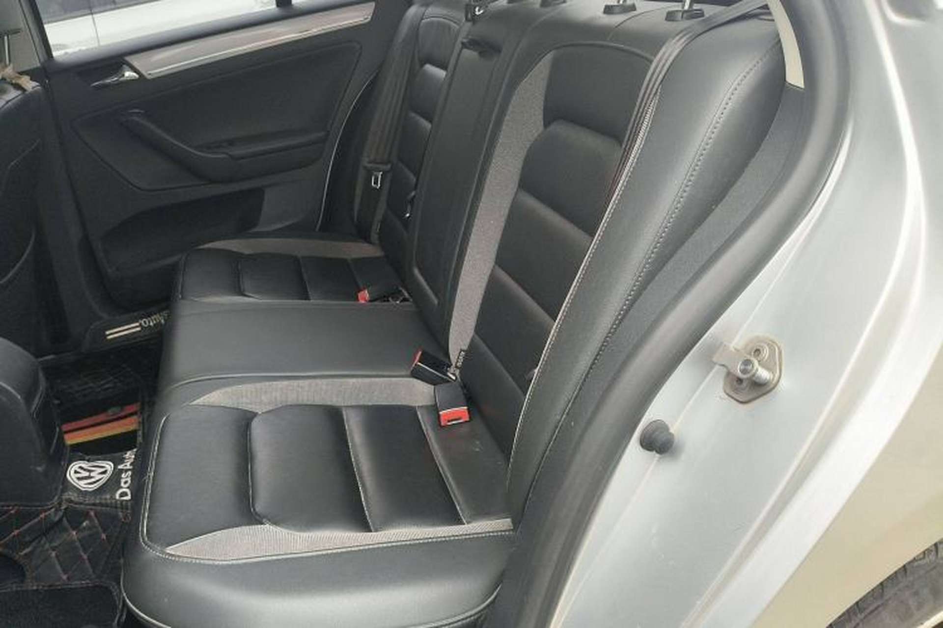 Used Volkswagen Bora 2015 Value Edition 1.6L Automatic Comfort Version Left Rear Seat