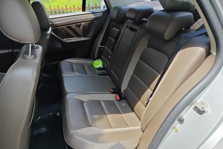 Used Volkswagen Bora 2015 Value Edition 1.6L Automatic Comfort Version Left Rear Seat