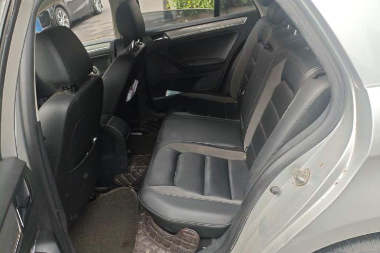 Used Volkswagen Bora 2015 Zhuihui Edition 1.6L Manual Comfort Model Left Rear Seat