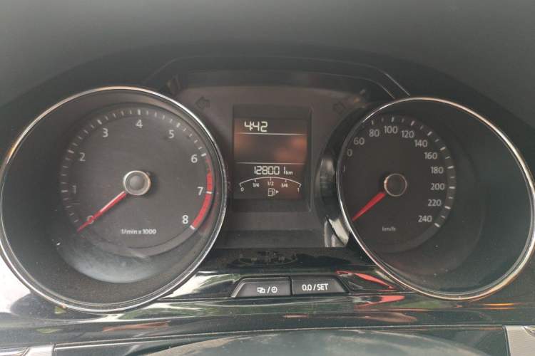 Used Volkswagen Bora 2015 Zhuihui Edition 1.6L Manual Comfort Model Odometer Close Up