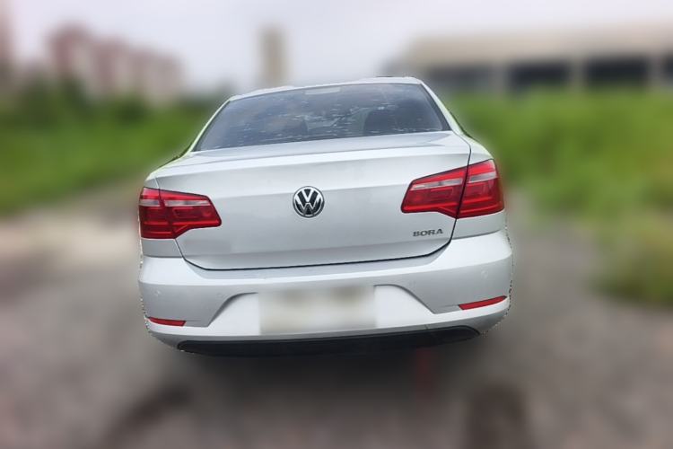 Used Volkswagen Bora 2015 Value Edition 1.6L Automatic Comfort Version Rear