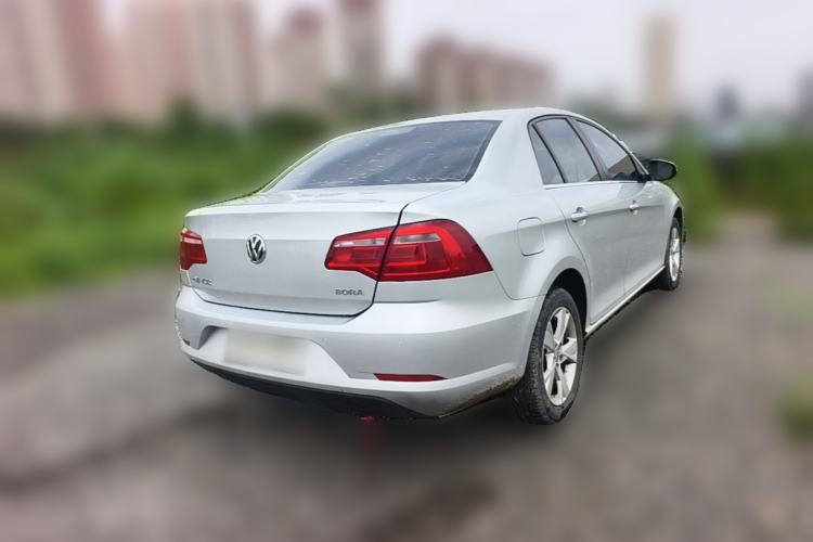 Used Volkswagen Bora 2015 Value Edition 1.6L Automatic Comfort Version Rear Right 45 Deg