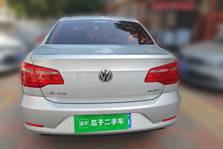 Used Volkswagen Bora 2015 Zhuihui Edition 1.6L Manual Comfort Model Rear