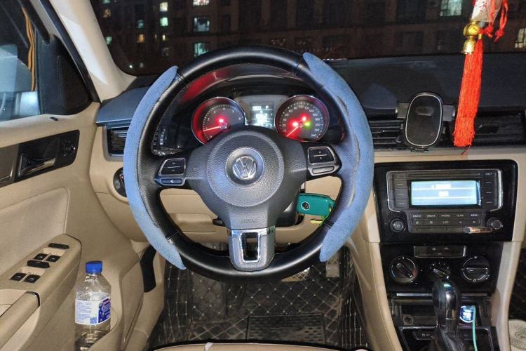 Used Volkswagen Bora 2015 Value Edition 1.4TSI Automatic Sportline Steering Wheel